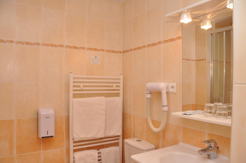 كارو Appart Hotel Lou Castelet الغرفة الصورة