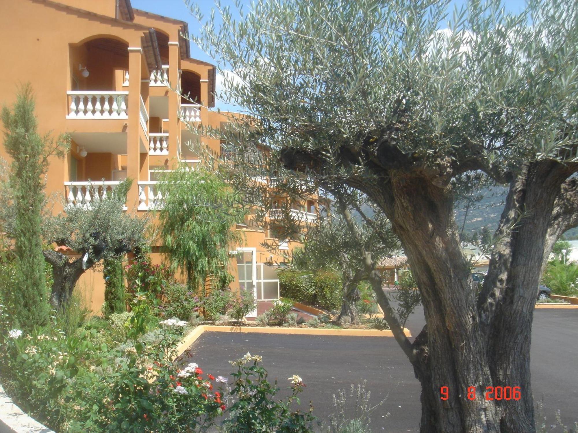 كارو Appart Hotel Lou Castelet المظهر الخارجي الصورة
